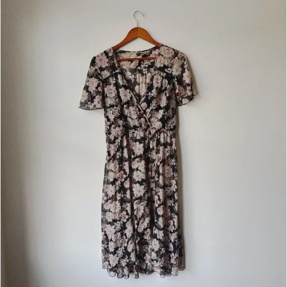 Band of Gypsies Women's Floral V-Neck Midi Dress Black Pink - Picture 2 of 14